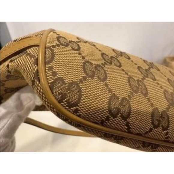 Gucci Tan GG Canvas Shoulder Bag - Picture 13 of 15